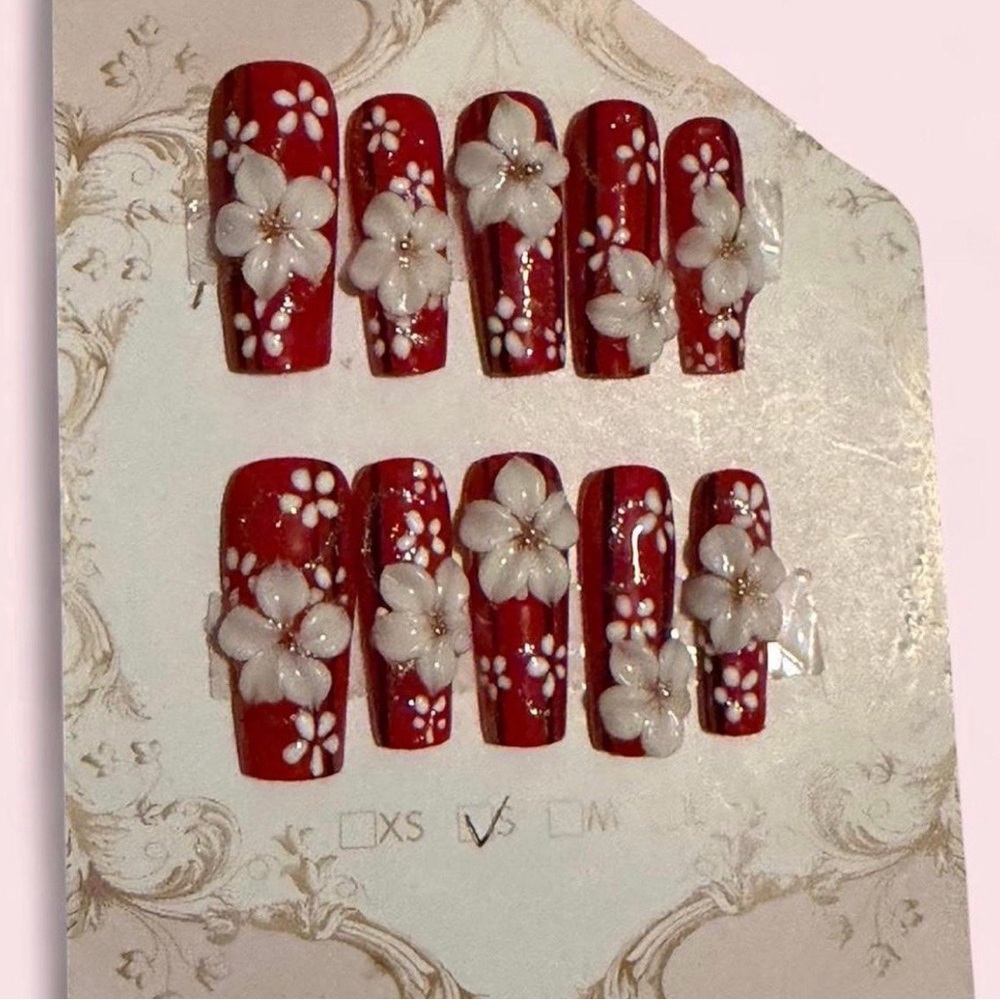 Sold 🏷️ Red Floral Press-On Nails